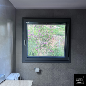 finestres-pvc-lavabo-finstral finestres pvc lavabo